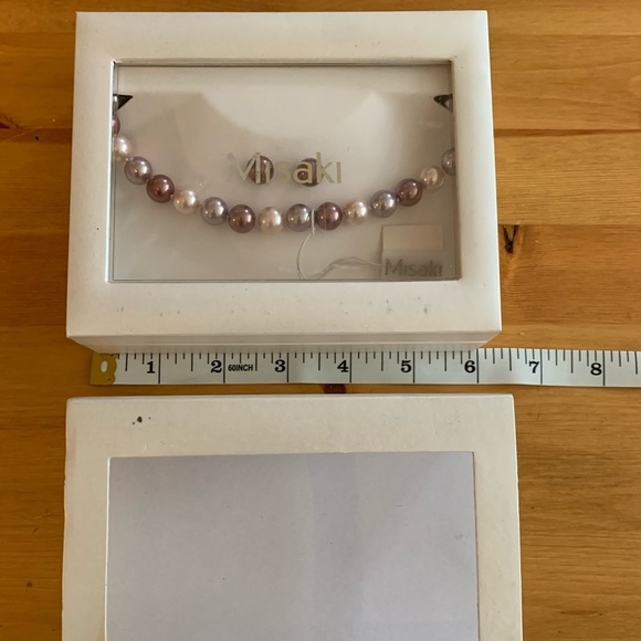 Misaki Babydoll Pearl Strand and Earring Stud set - Picture 5 of 6